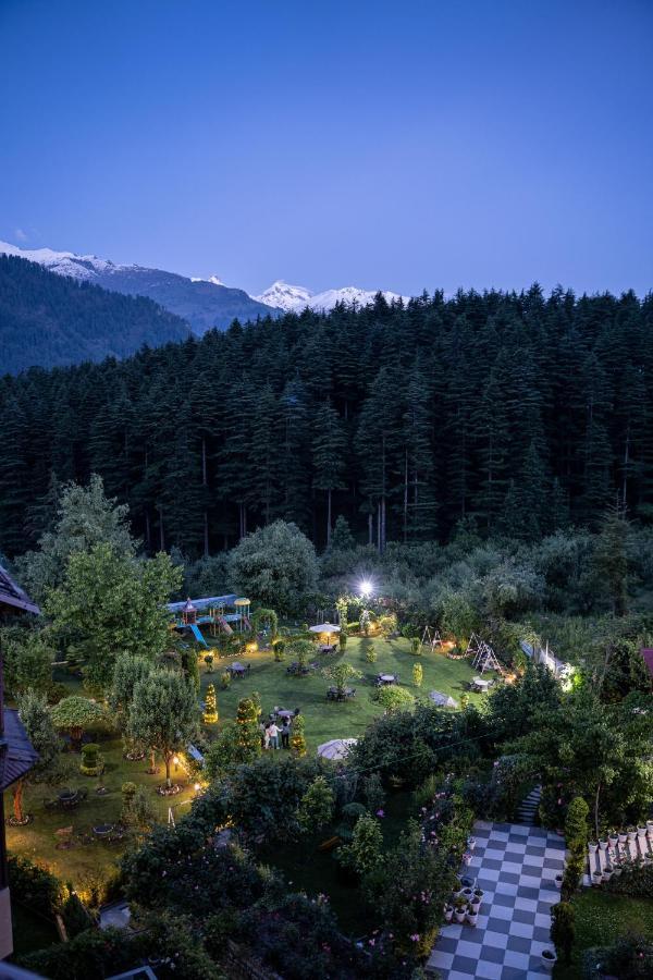 The Conifer Hotel Manāli Exterior foto